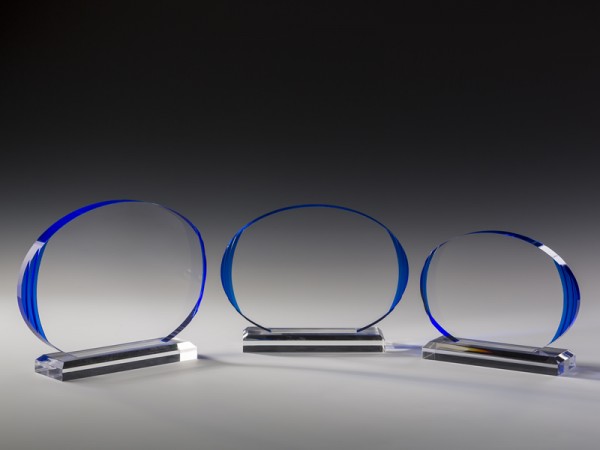 Acrylglas Trophäe "Oval", 3 Größen, 18mm Stärke